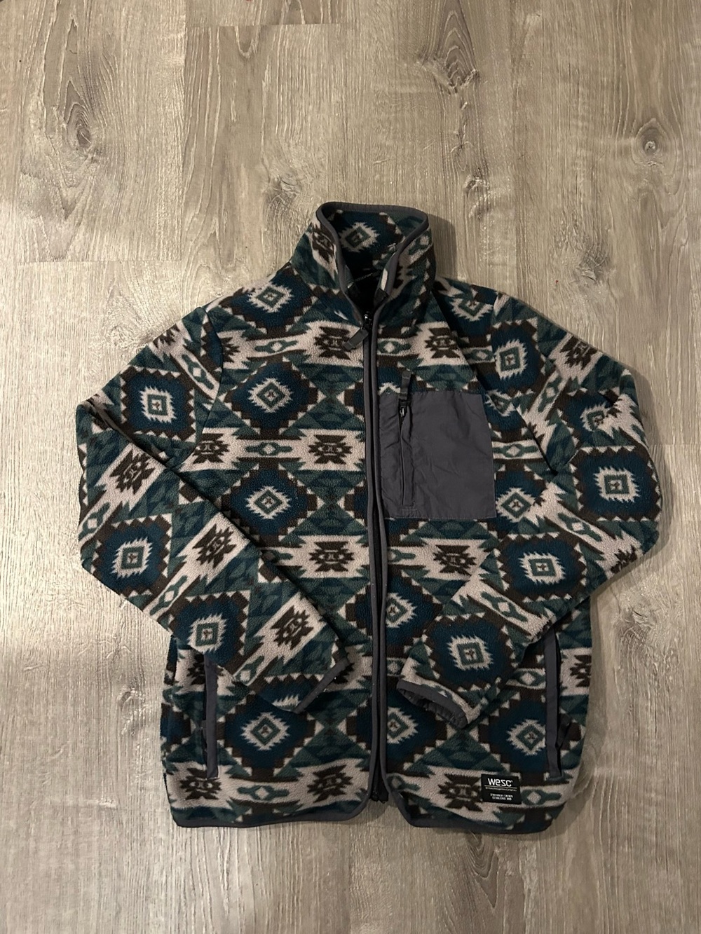 WESC Aztec-Print Camo Fleece in Teal, Gray & Black Men’s M Womens L